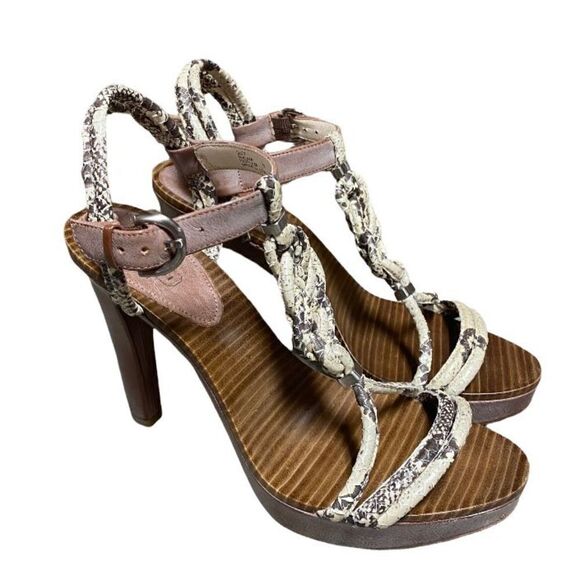 Coach Simona Cream Snakeskin Waxy Leather Heel Size 8 - Picture 1 of 10